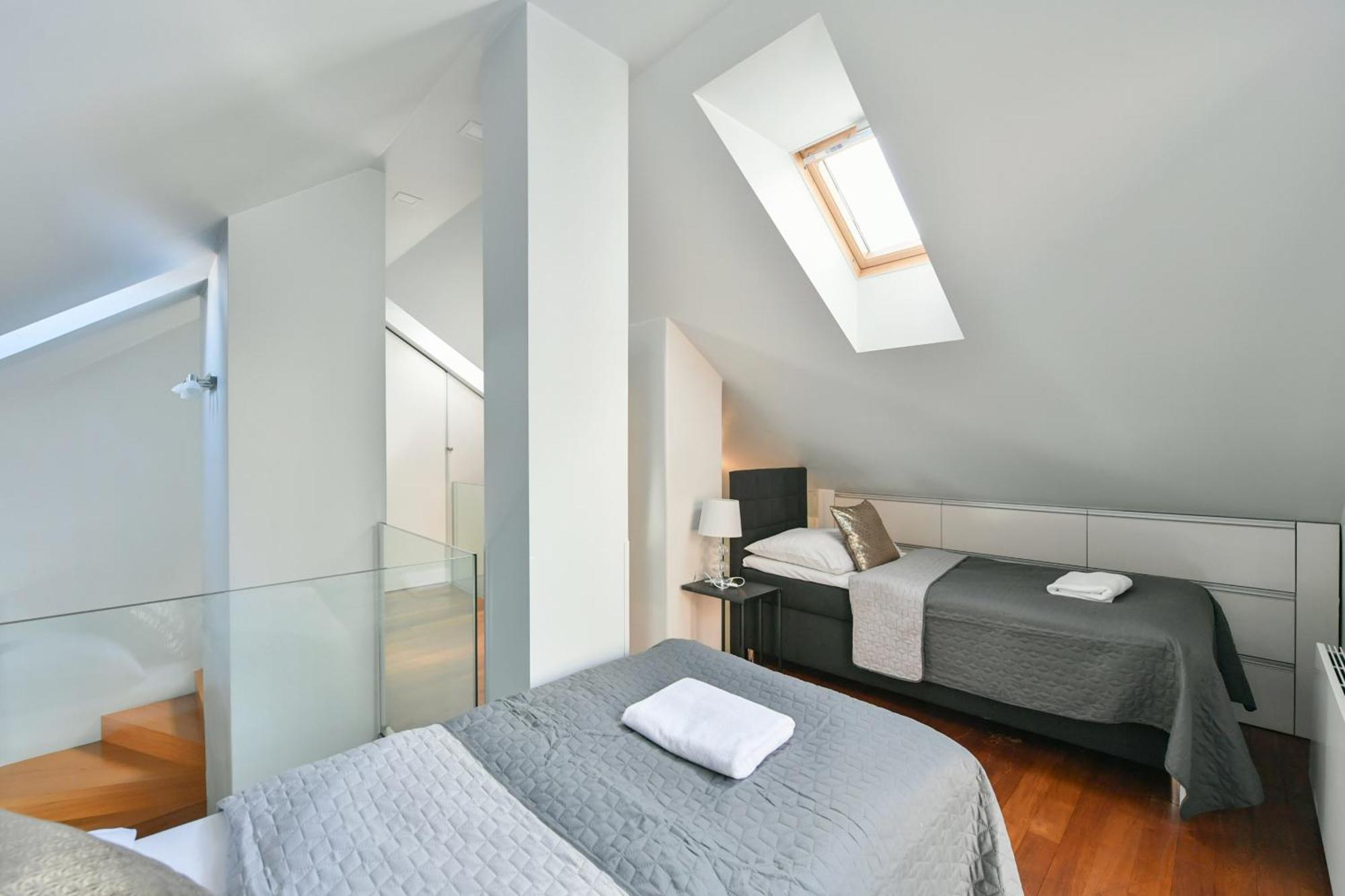 Apartment Luxury Duplex With Terrace Prag